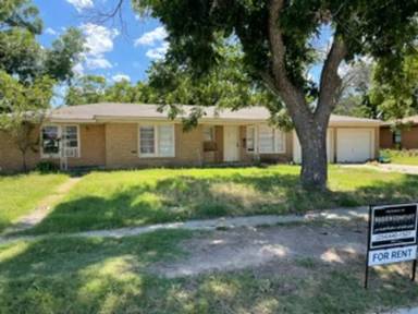 Main picture of 594 N Harbin Dr