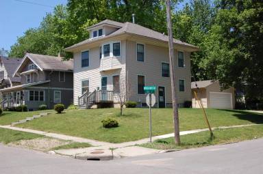 Main picture of 3601 Woodland Ave