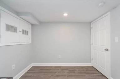 Main picture of 2815 Orleans St