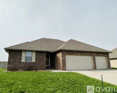 Main picture of 310 E Teakwood St