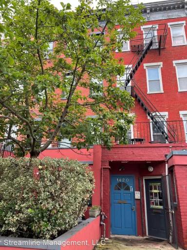 Main picture of 1420 11th St NW