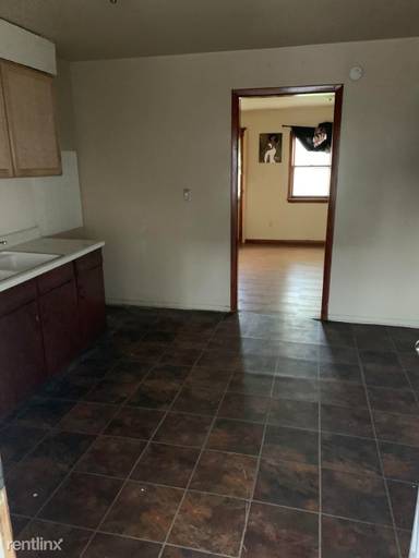 Main picture of 13 Elkins Dr