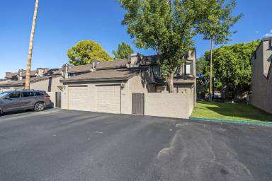 Main picture of 2232 W Lindner Ave
