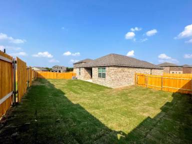 Main picture of 214 Lake Rdg
