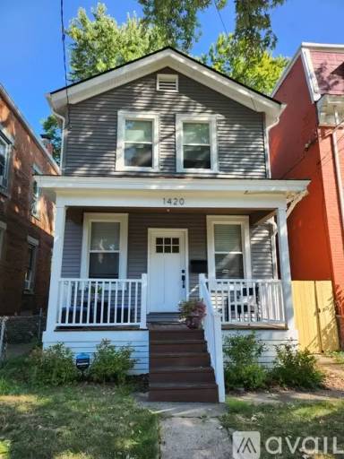 Main picture of 1420 Pullan Ave