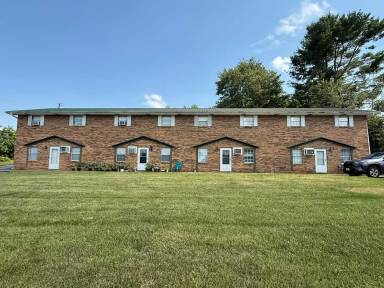 Main picture of 600 Crestview Dr
