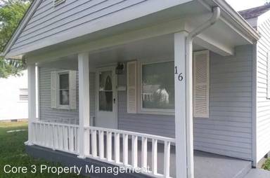 Main picture of 16 Hedge Dr