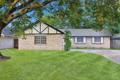 Main picture of 23534 Whispering Willow Dr