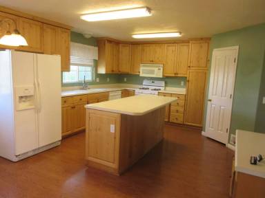 Main picture of 1976 W 320 S