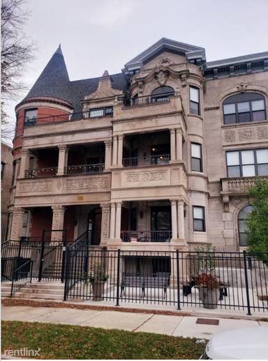 Main picture of 4710 S King Dr