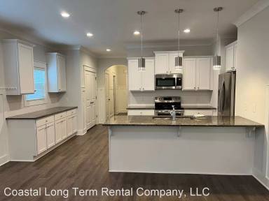 Main picture of 40 Circlewood Dr