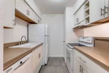 Main picture of Windtree Condominiums
