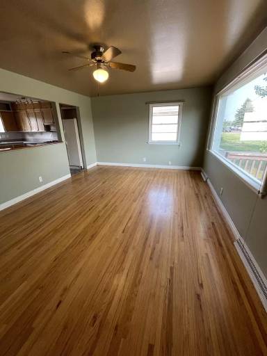 Main picture of 4237 Clark Ave