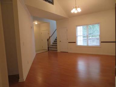 Main picture of 8826 Fairview Blf