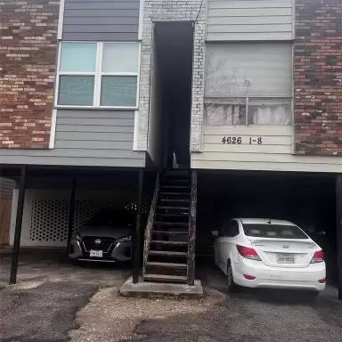 Main picture of 4626 Bell St