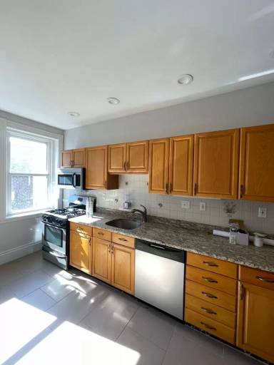 Main picture of 181 Harvard St