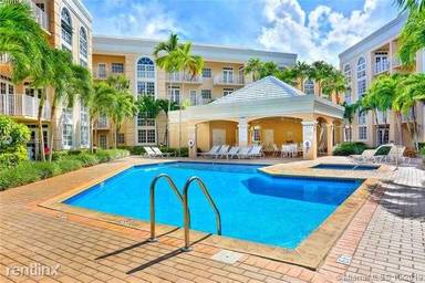Main picture of University Inn Condo