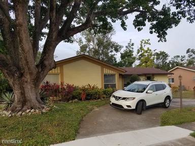 Main picture of 10699 Sleepy Brook Way