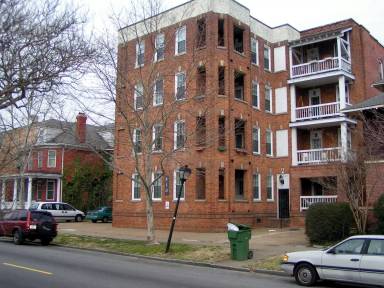 Main picture of 610 W Princess Anne Rd