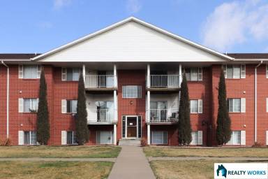 Main picture of 1010 D St