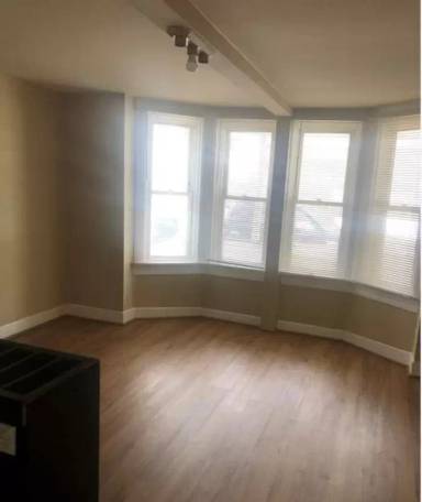 Main picture of 179 2nd Ave