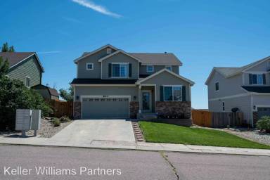 Main picture of 6723 Camino del Rey