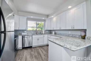 Main picture of 6677 Paseo del Norte