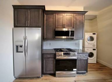 Main picture of 12 Dexter St