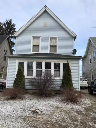 Main picture of 1028 W Erie Ave