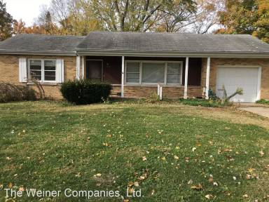 Main picture of 1915 S Harding Dr