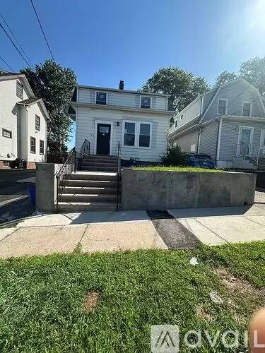 Main picture of 543 3rd Ave