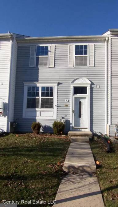 Main picture of 346 Woodland Green Ct