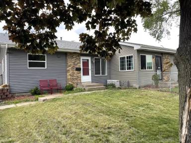 Main picture of 754 Polk St NE
