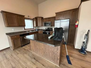 Main picture of 3011 33rd Ave S