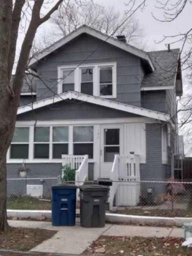 Main picture of 146 Esther St