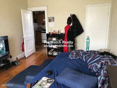 Main picture of 1193 Commonwealth Ave