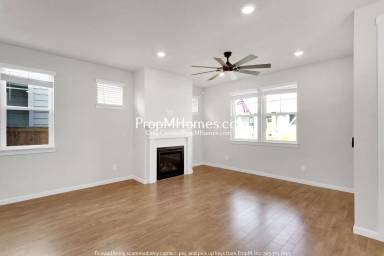 Main picture of 3928 SE Lacewing Ln