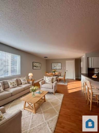 Main picture of 316 E Brookside St