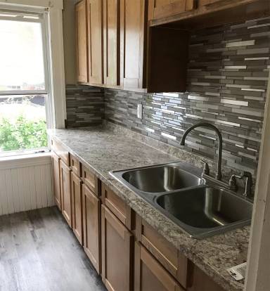 Main picture of 15 Granite St - 3