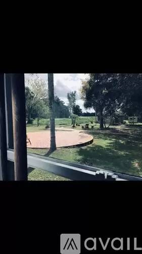 Main picture of 301 W Lake Mary Blvd