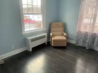 Main picture of 552 57th St