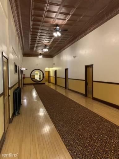 Main picture of 111 Broadway Ave