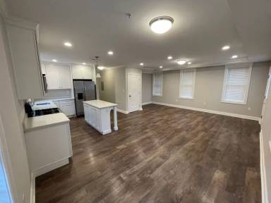 Main picture of 19 Riverside Square - 2