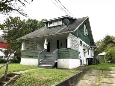 Main picture of 594 Whitney Ave