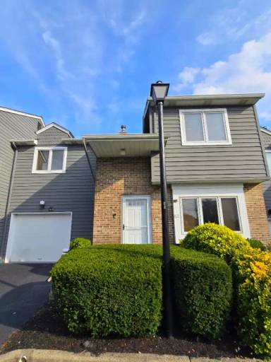Main picture of 8-21 Creek Ct