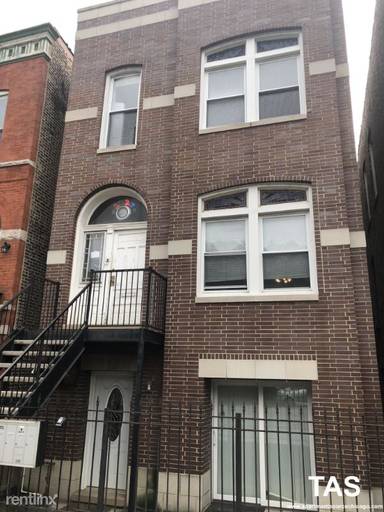 Main picture of 2027 W Armitage Ave