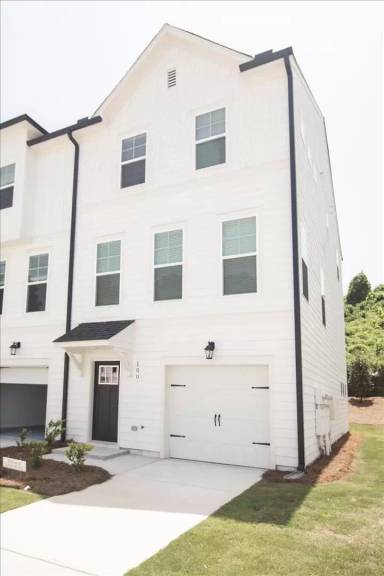 Main picture of 100 Werner Brook Way SW