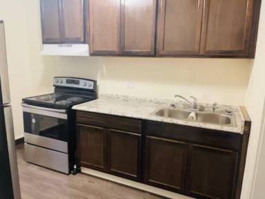 Main picture of 207 N 34th St
