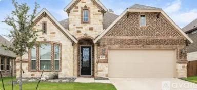 Main picture of 924 Manuel Dr