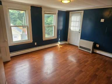 Main picture of 108 Pool St